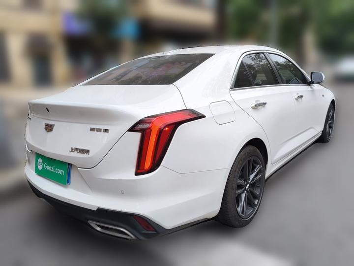 CT4 2022 28T Luxury photo 6