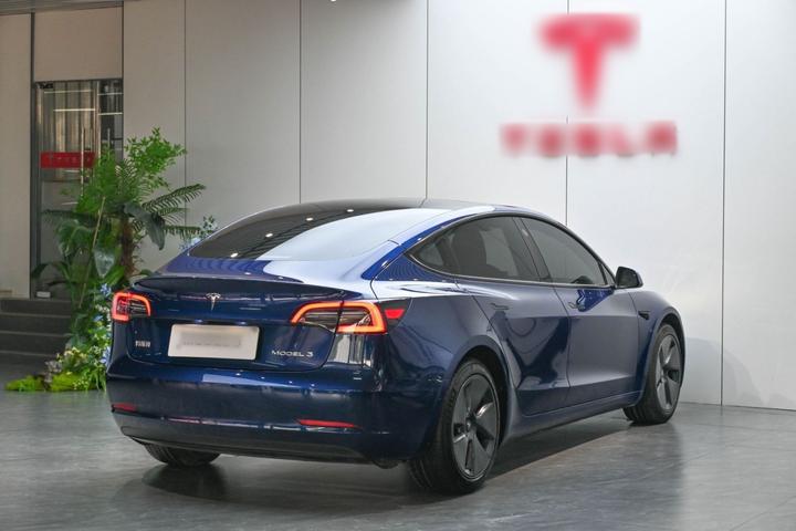 Model 3 2021 Standard Range RWD Upgraded photo 6