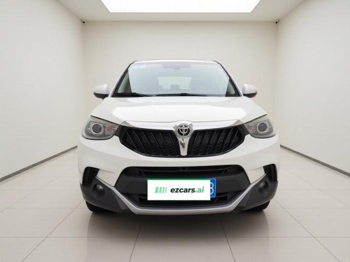 Zhonghua V3 2015 1.5L MT Smart photo 2