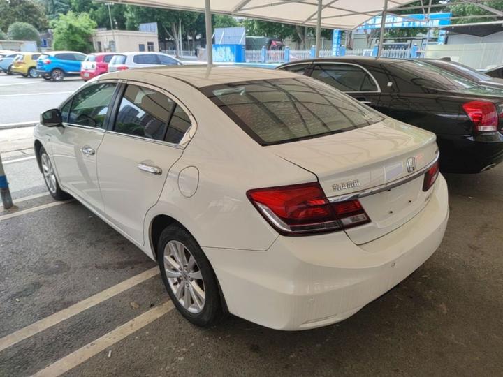 Civic 2014 1.8L AT Comfort photo 4