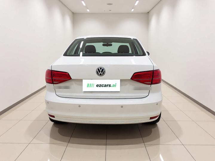 Sagitar 2015 1.6L AT Comfort photo 5