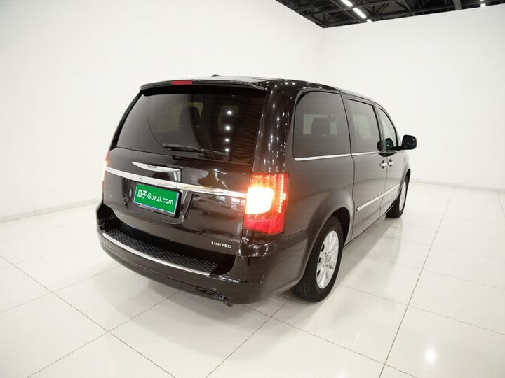 Chrysler Imported 2014 3.6L Comfort photo 4