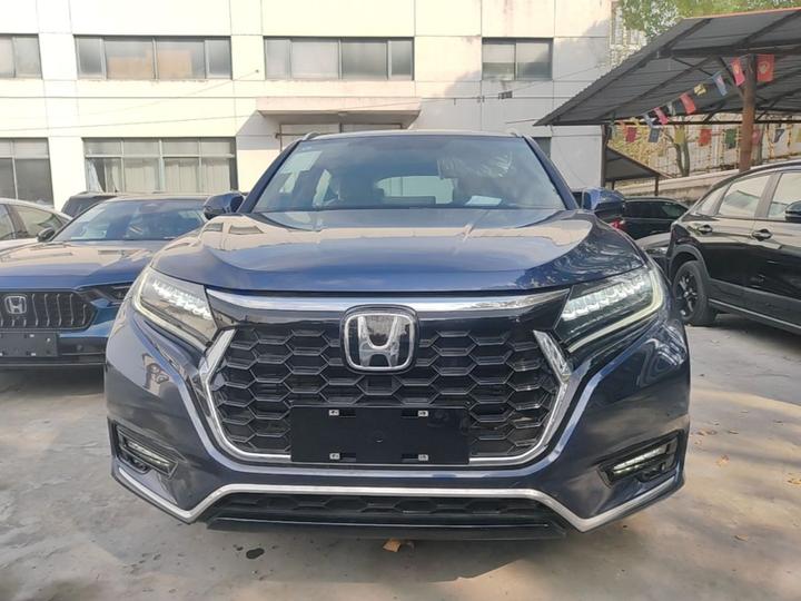 UR-V 2023 370TURBO RWD photo 2