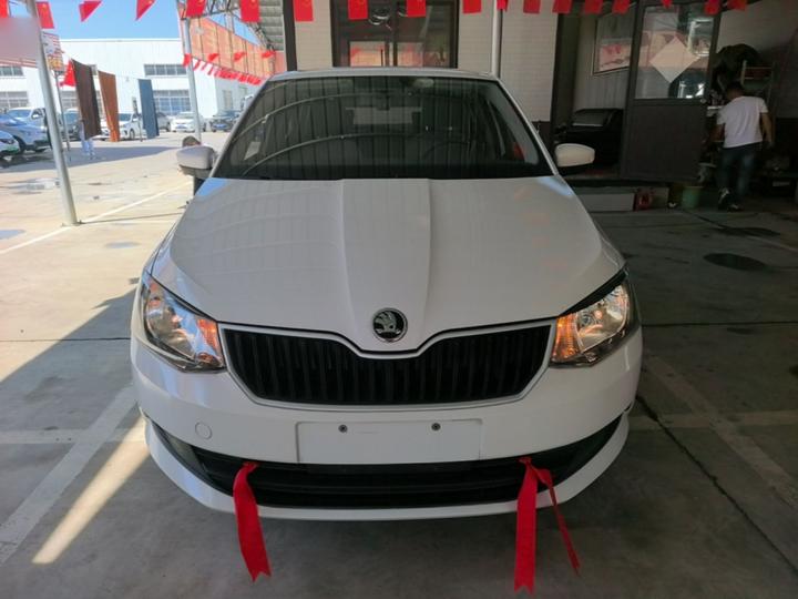 Fabia 2017 1.4L AT photo 2