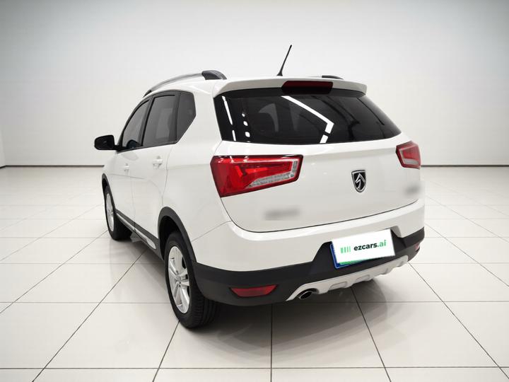 560 2016 1.8L MT Value photo 4