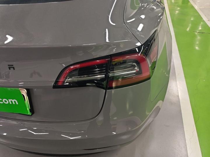 Model 3 2022 RWD photo 7