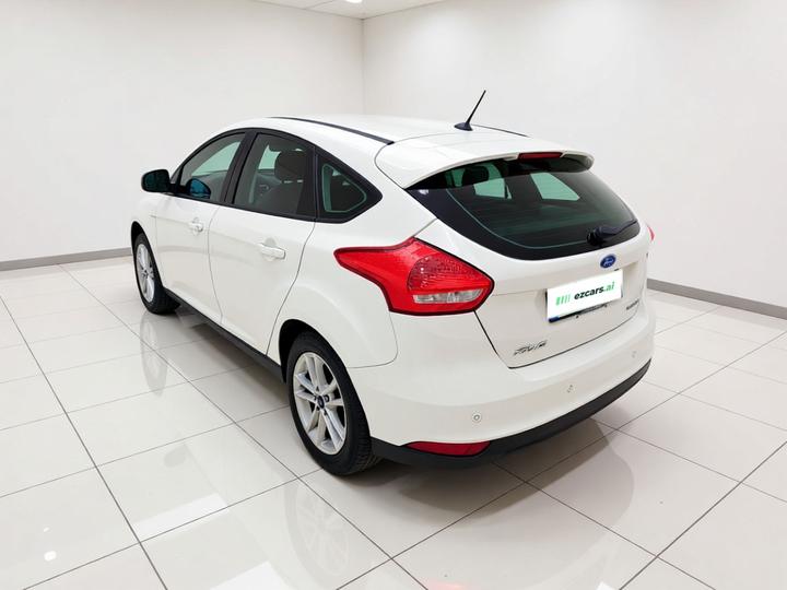 Focus 2015 Hatchback 1.6L AT photo 4
