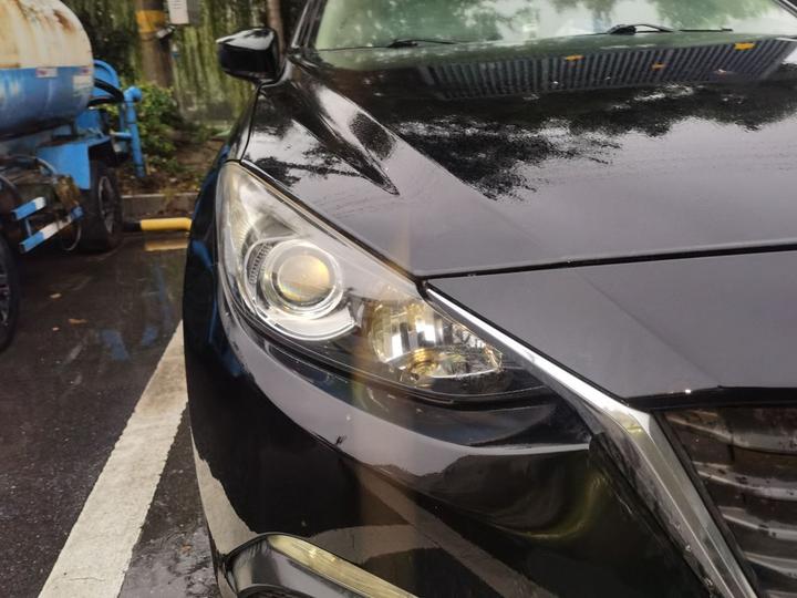 3 Axela 2014 Sedan 1.5L AT Comfort photo 7
