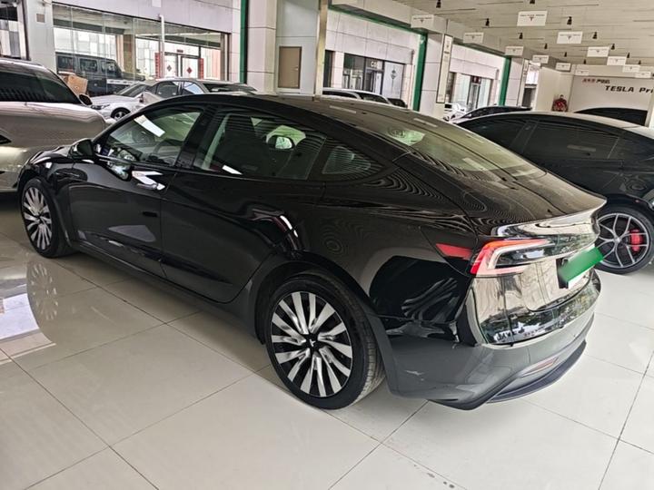 Model 3 2025 RWD photo 4