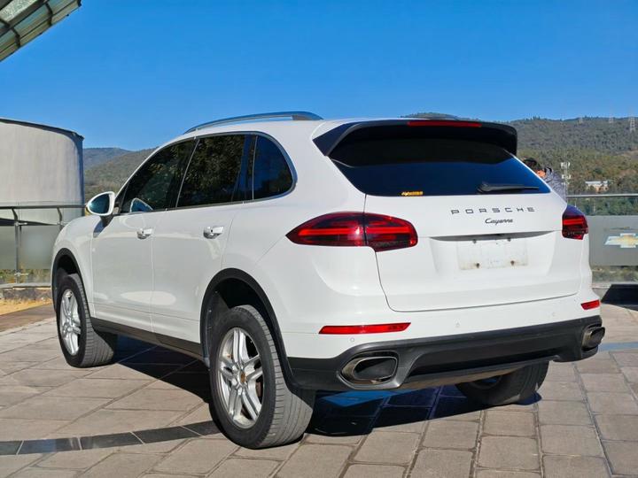 2015 Cayenne 3.0T photo 4