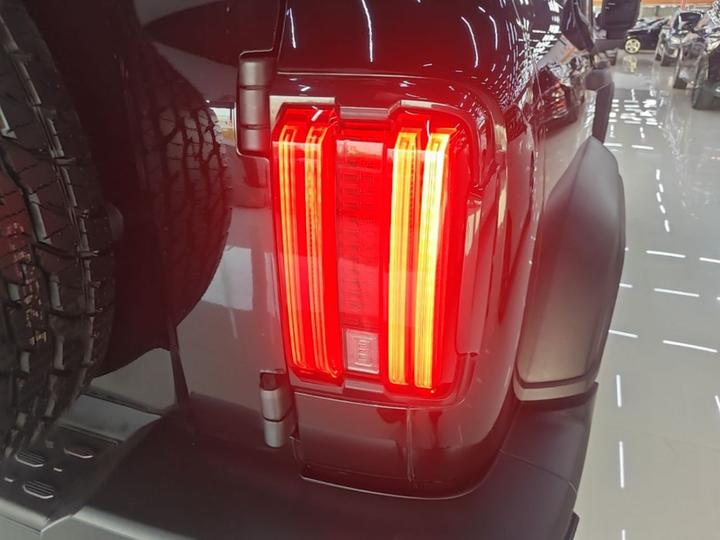 300 2025 2.0T Petrol Conqueror photo 7