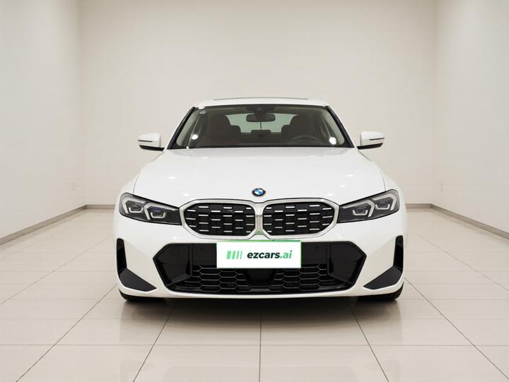 3 Series 2025 325Li M Sport Package photo 2