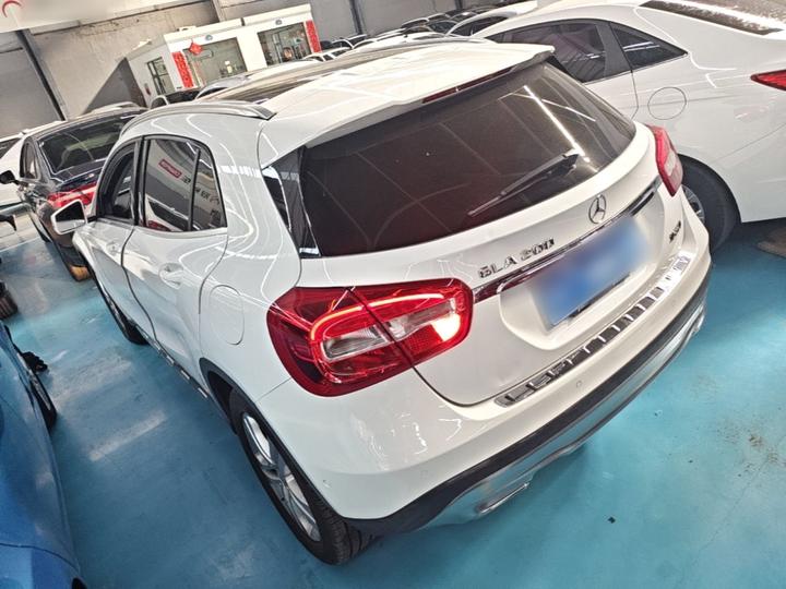 GLA 2015 GLA 200 Dynamic photo 4