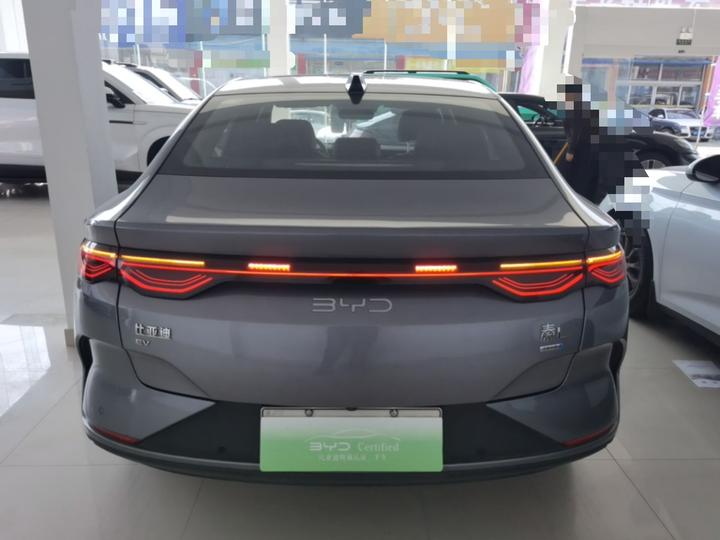 Qin L 2025 EV 545KM Excellence photo 5