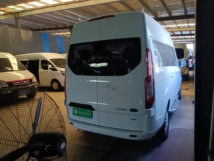 Transit 2019 2.0T Diesel Medium Wheelbase 9-Seater China VI photo 4