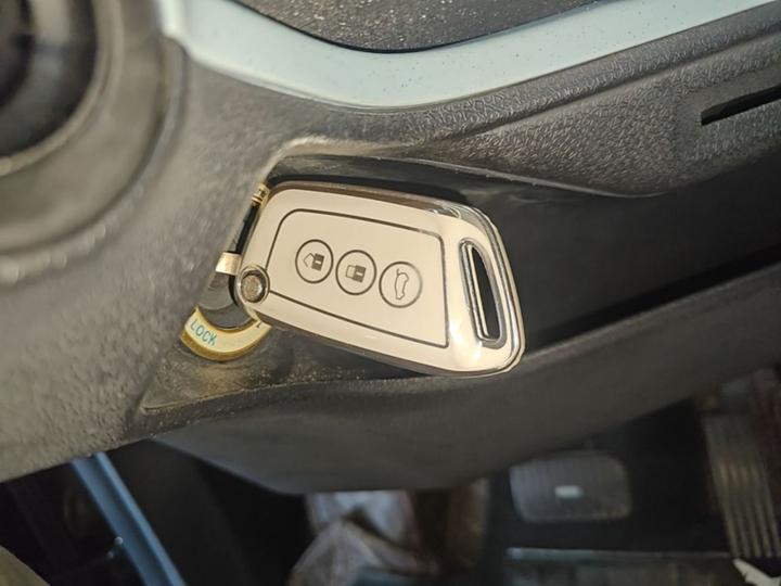 E300 2020 Plus photo 8