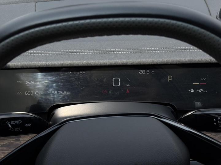 Neta S 2023 EV 520km RWD photo 2