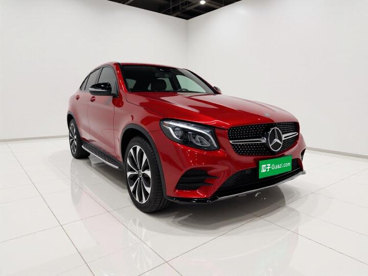 GLC Coupe 2017 GLC 260 4MATIC Coupe SUV photo 3