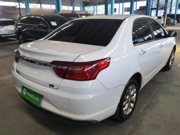 Vision 2018 1.5L AT photo 4