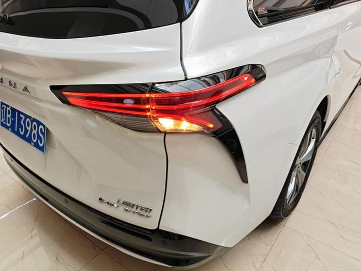 Sienna 2026 2.5L Hybrid AWD Exclusive photo 7