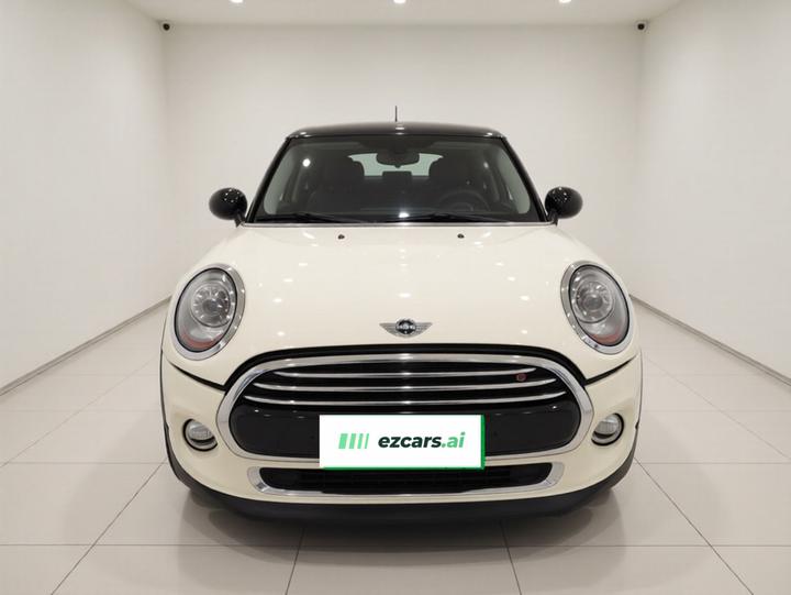 2016 1.2T ONE 5-Door photo 2