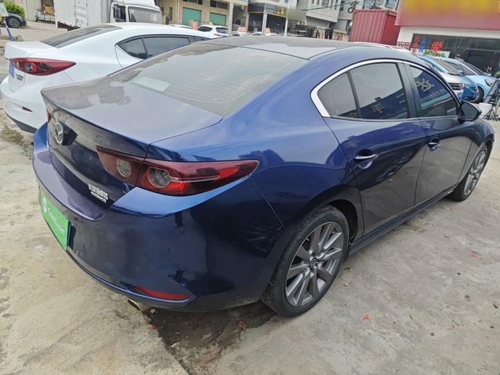 3 Axela 2020 2.0L AT photo 4