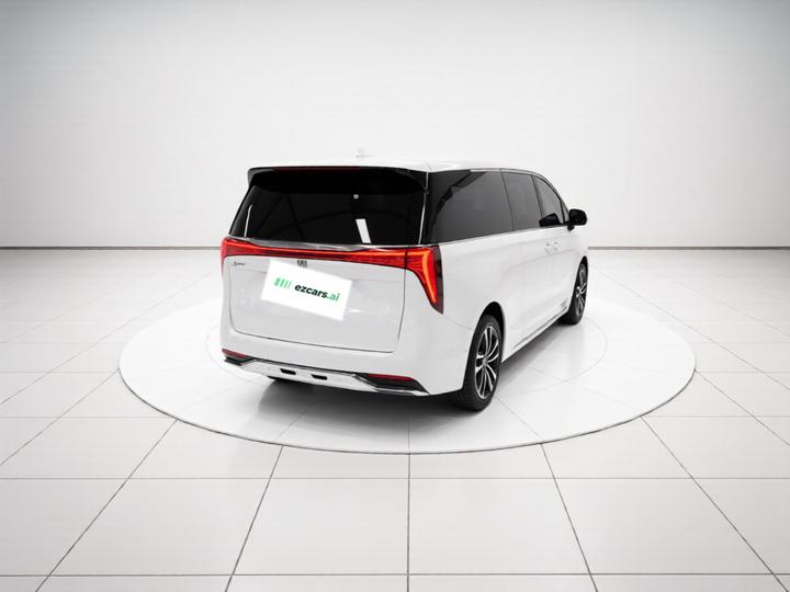 2023 2.0T 6-Seater photo 3