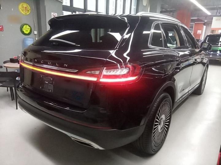 Nautilus 2021 2.0T AWD Exclusive photo 4
