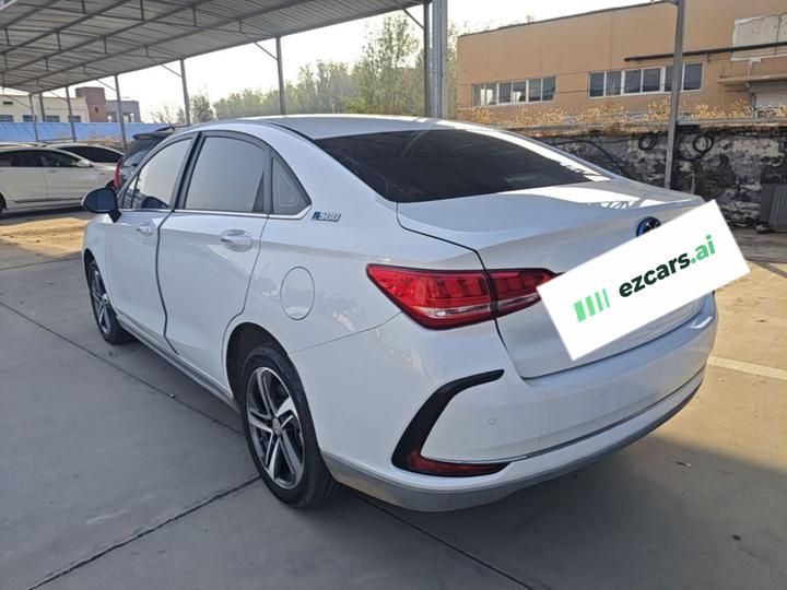 BAIC EU5 2018 R500 photo 4