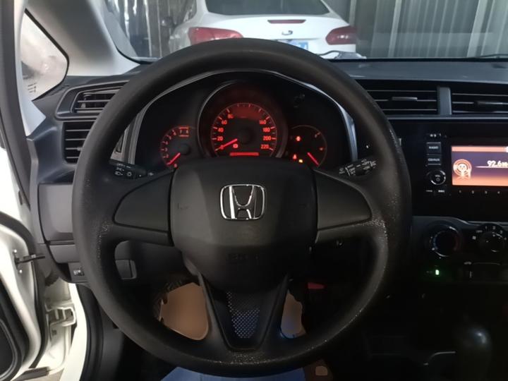Fit 2018 1.5L CVT Comfort photo 2