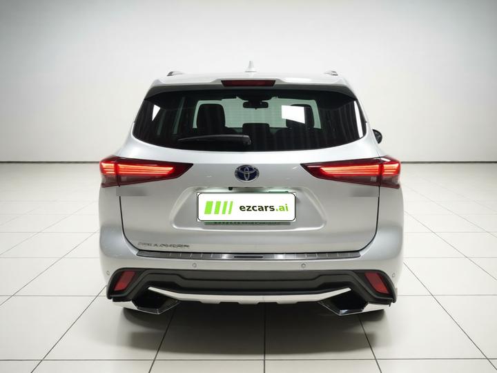 Highlander 2023 2.5L Smart Hybrid RWD Premium 7-Seater photo 5