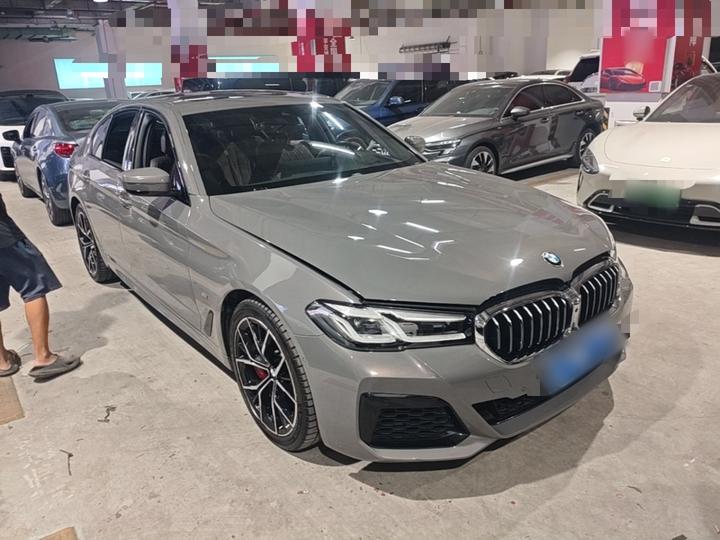 5 Series Imported 2022 Facelift 540i M Sport Package photo 3