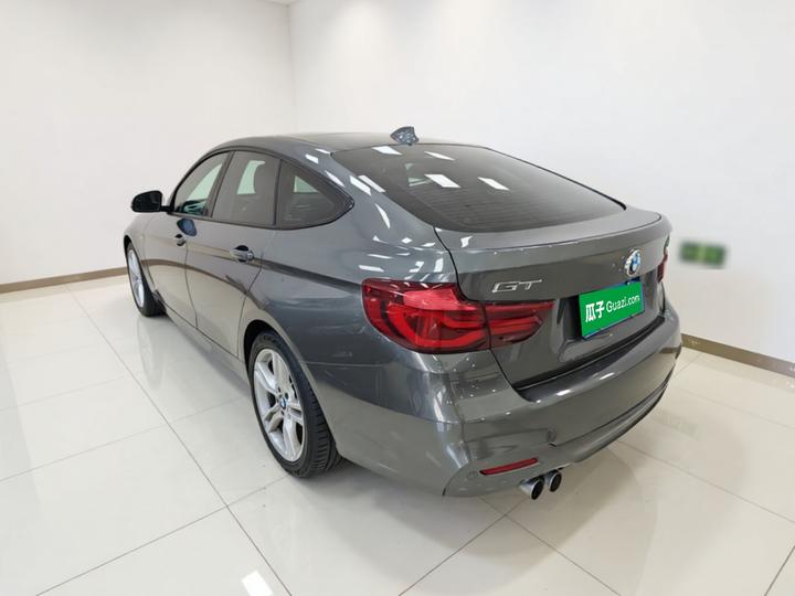 3 SeriesGT 2019 320i M Sport Package photo 4