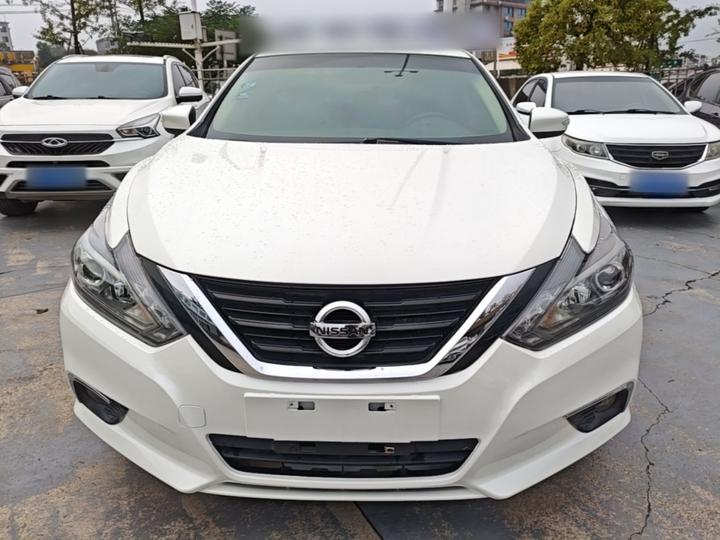Teana 2016 Facelift 2.0L XL Comfort photo 2