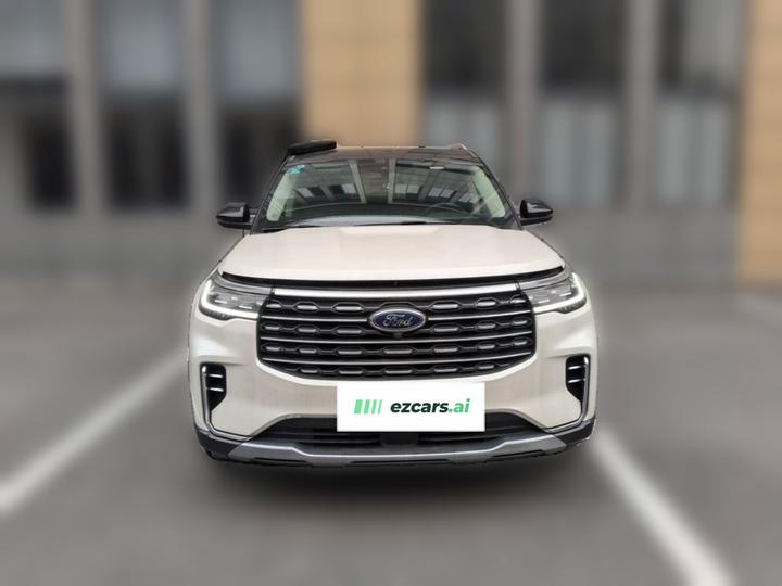 Explorer 2023 EcoBoost 285 AWD Titanium 7-Seater photo 2