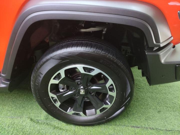 300 EV 2025 Hi4-T 37.1kWh photo 8