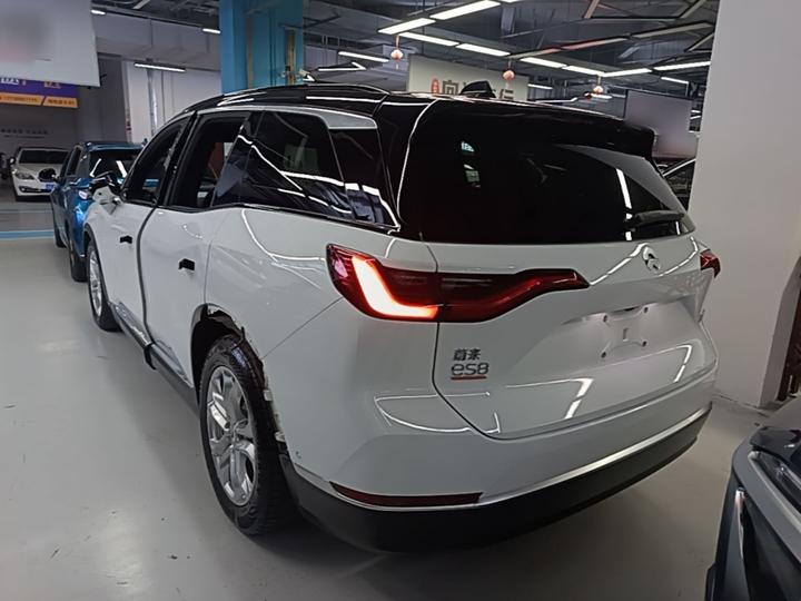 ES8 2022 100kWh 7-Seater photo 4