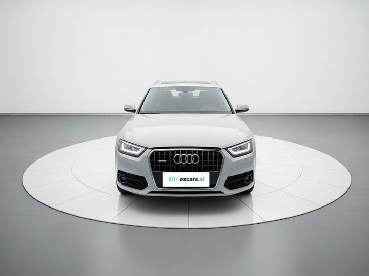 Q3 2015 35 TFSI quattro Tech photo 2