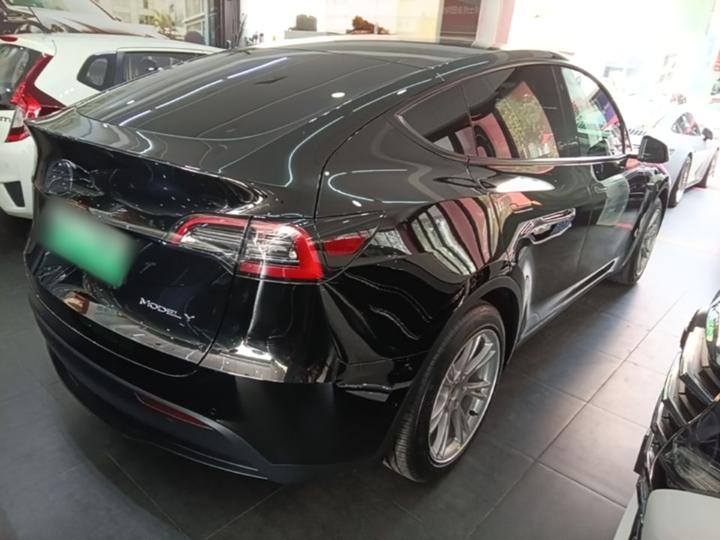 Model Y 2022 Facelift RWD photo 6