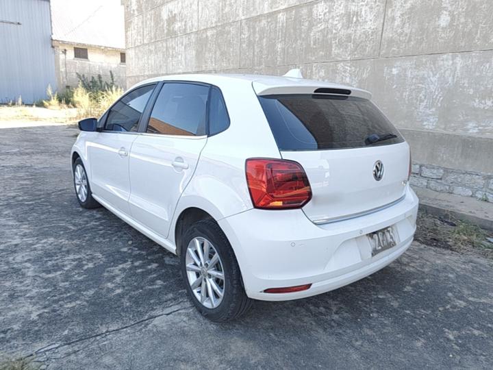 Polo 2016 1.6L AT Luxury photo 4