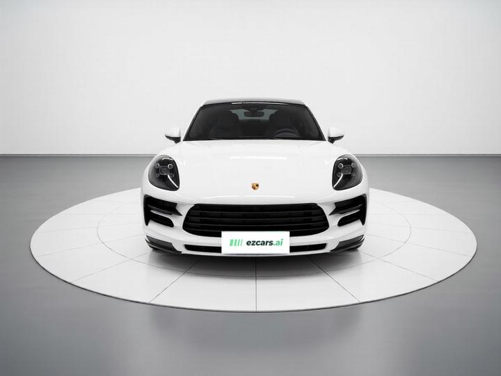 2018 Macan 2.0T photo 2