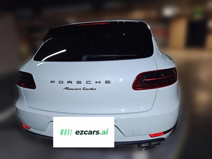 2014 Macan Turbo 3.6T photo 5