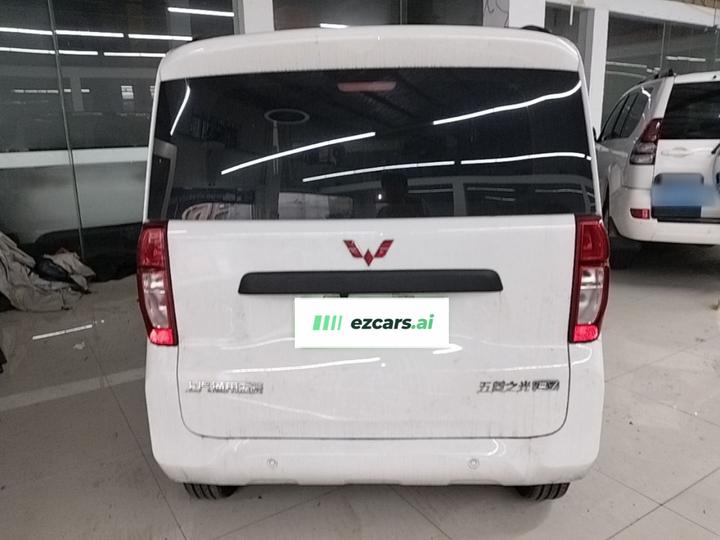Wuling Zhiguang EV 2025 305km Progressive photo 5