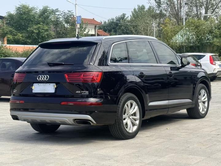 Q7 2016 45 TFSI Tech photo 7
