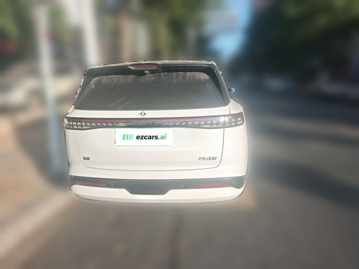 Yipai eπ008 2025 636Ultra EV 5-Seater photo 5