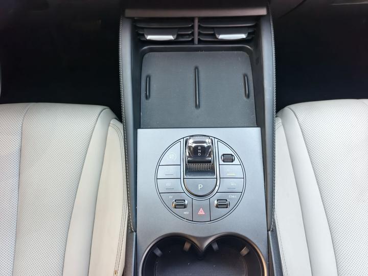 Seal 06 EV 2024 DM-i 80KM Premium photo 5