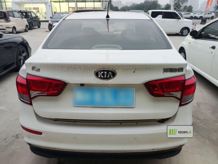 K2 2015 Sedan 1.4L MT GLS photo 5