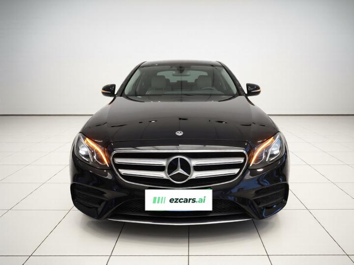 E-Class 2017 E 200 L Sport 4MATIC photo 2