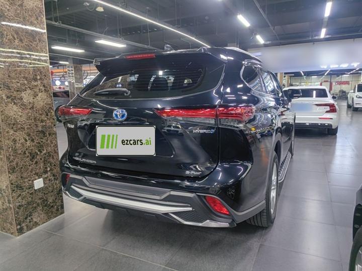 Highlander 2022 Hybrid 2.5L AWD Elite 7-Seater photo 4