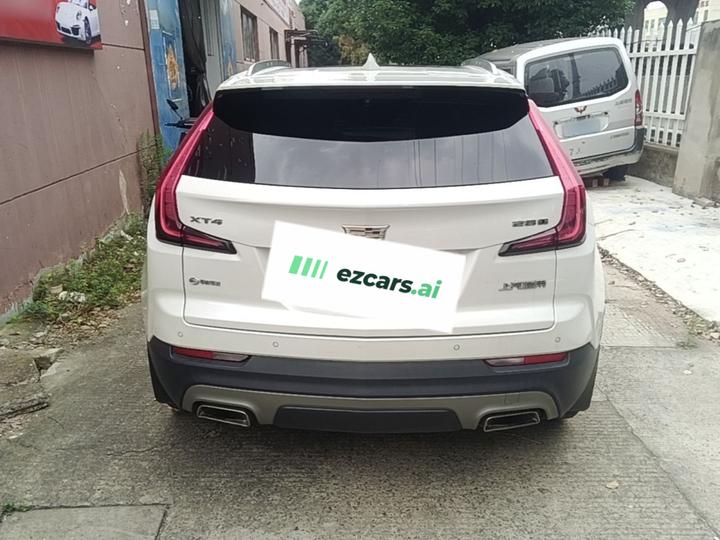 XT4 2018 28T RWD Leading photo 5